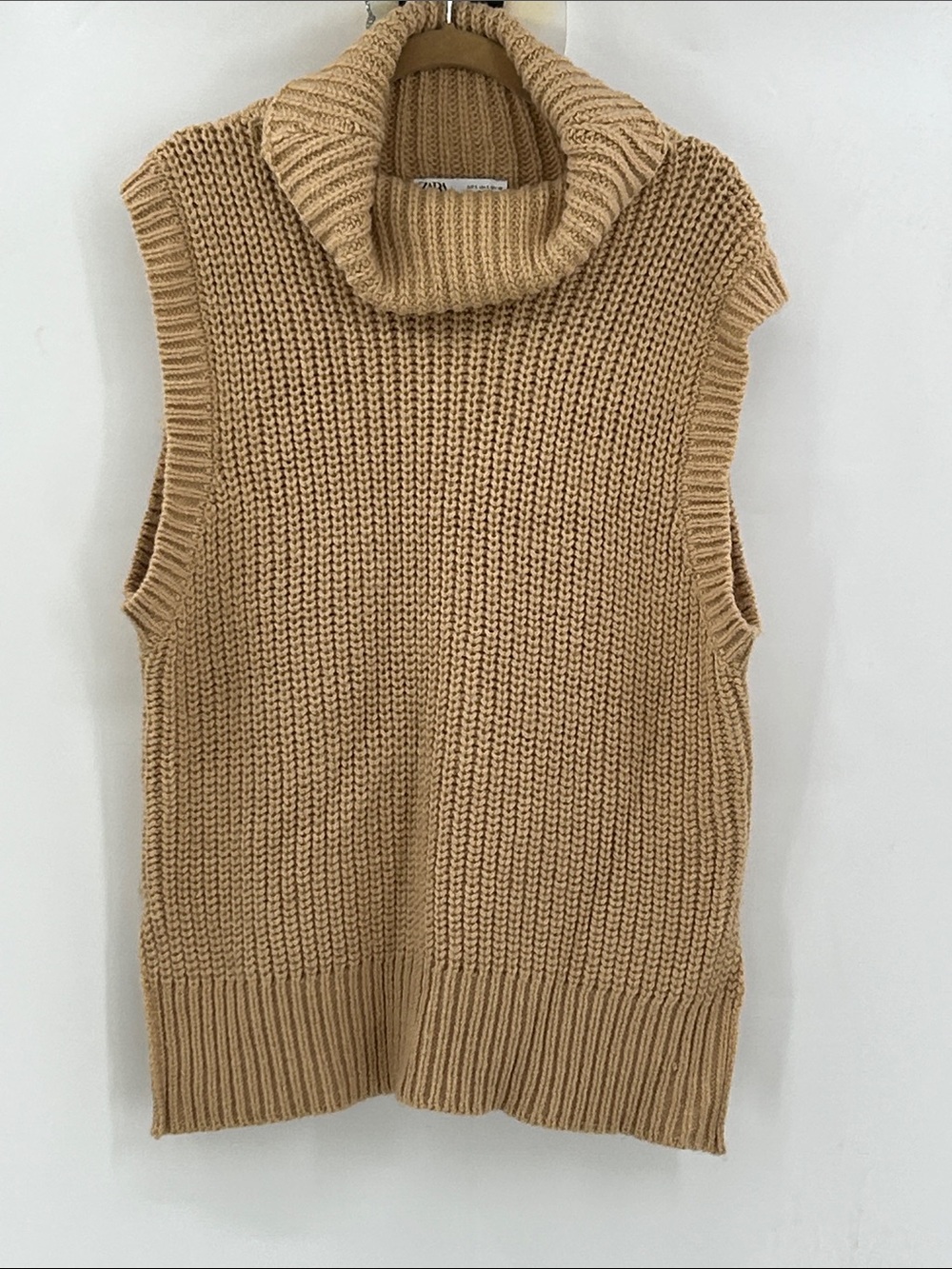 Zara Turtleneck Sweater Vest Sleeveless in Tan Size Small